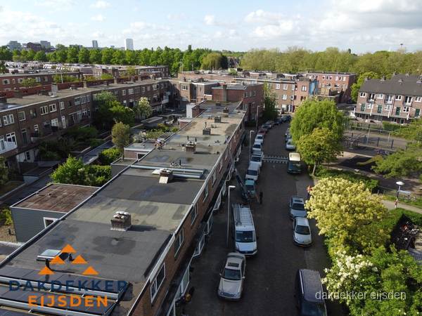 Luchtfoto dakinspectie woonwijk in Eijsden Luchtfoto dakinspectie woonwijk in Eijsden